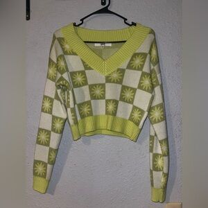 Knitted v neck cropped sweater